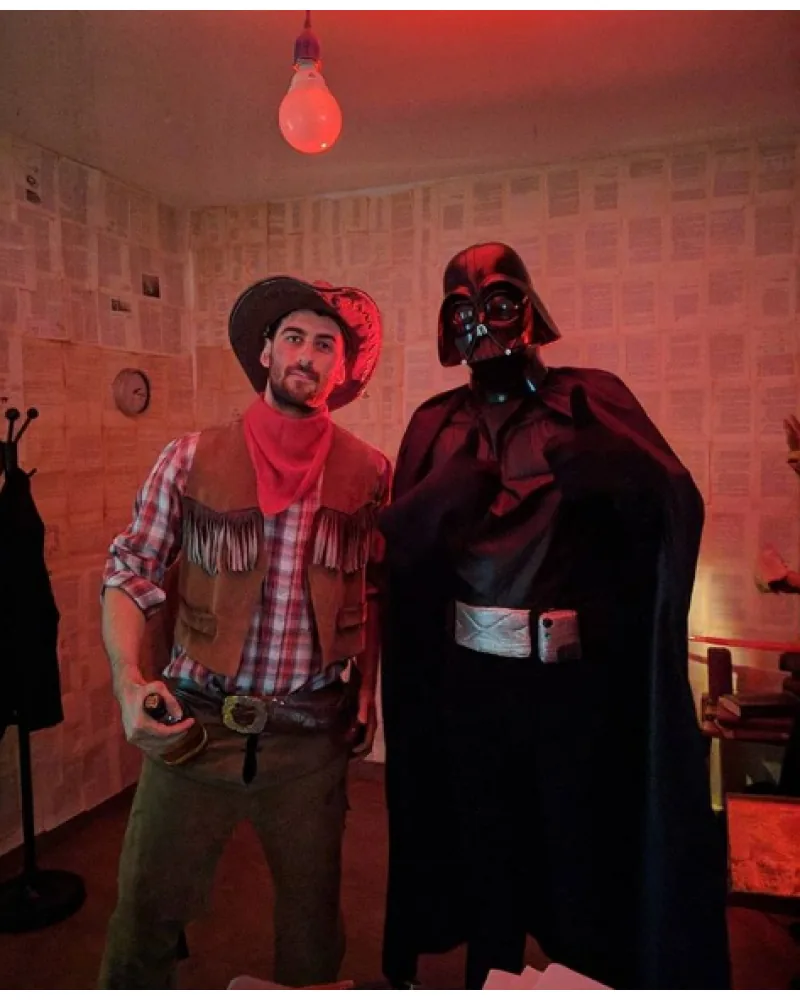 Disfraz de Cowboy y Darth Vader - alquiler en Buenos Aires | Disfraces Brujas